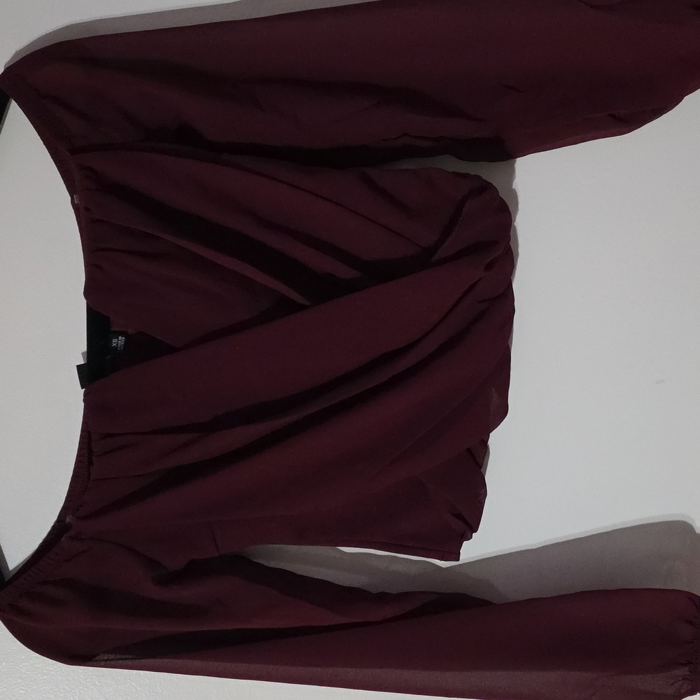 Windsor Off-Shoulder Crop Blouse - Size XS